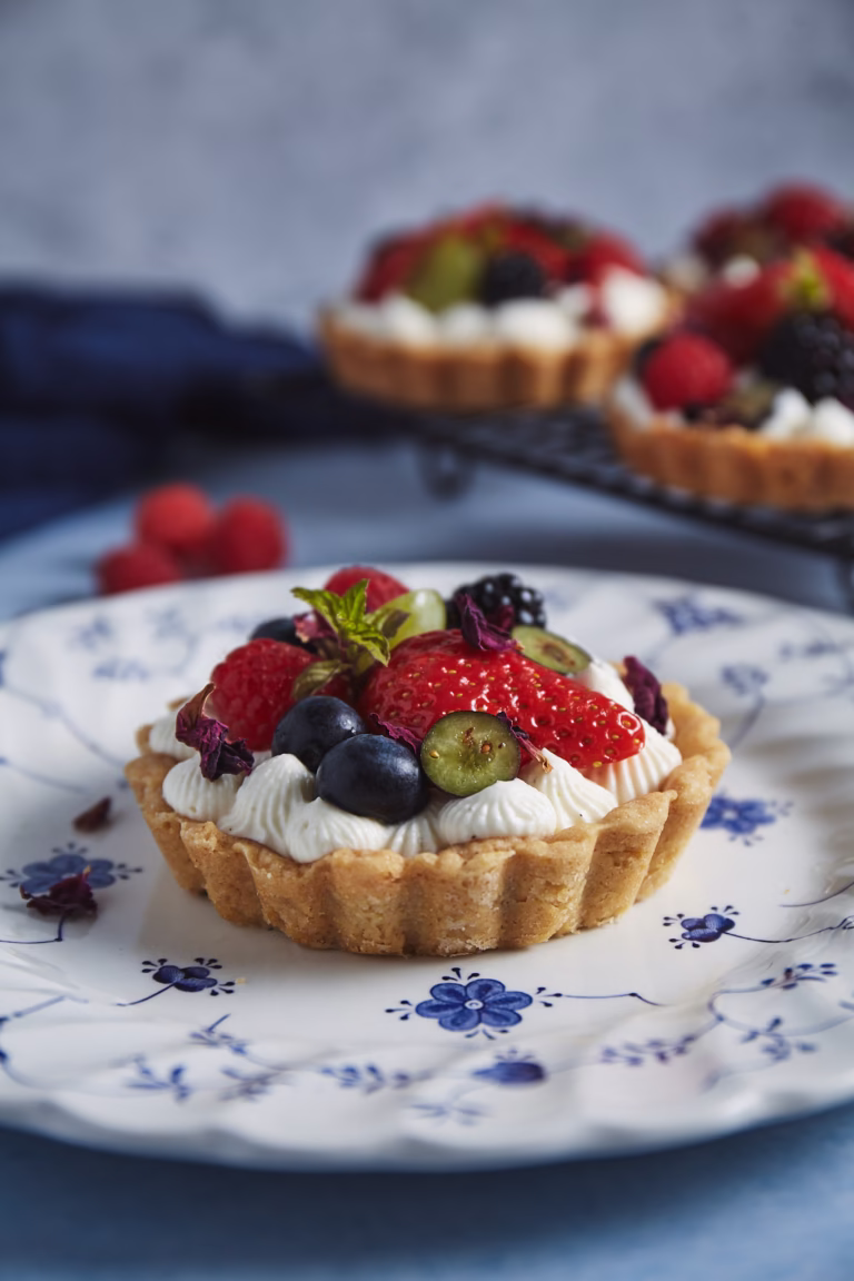 Mascarpone Tarts with Fresh Fruits